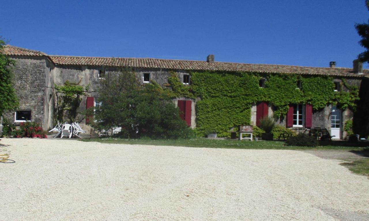 Logis De Bois Roche Villa Saint-Bonnet-sur-Gironde Exterior photo